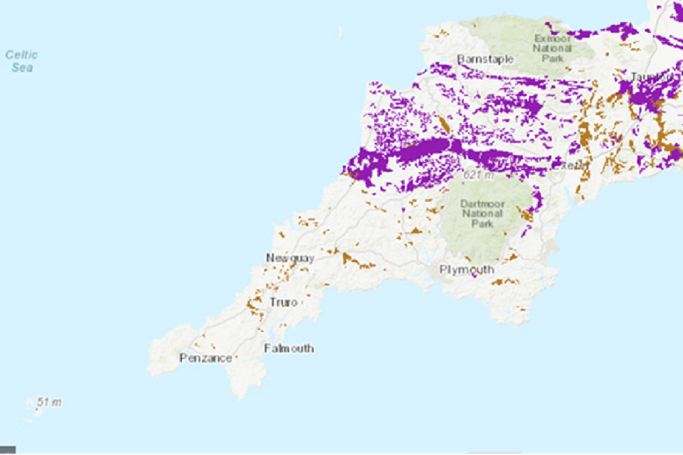 The shaded areas denote slowly-draining soils, at high risk of compaction and run-off. © Cranfield University and the Controller of HMSO (2024)